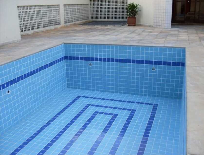Reforma de piscina executada pela Ungaretti Obras